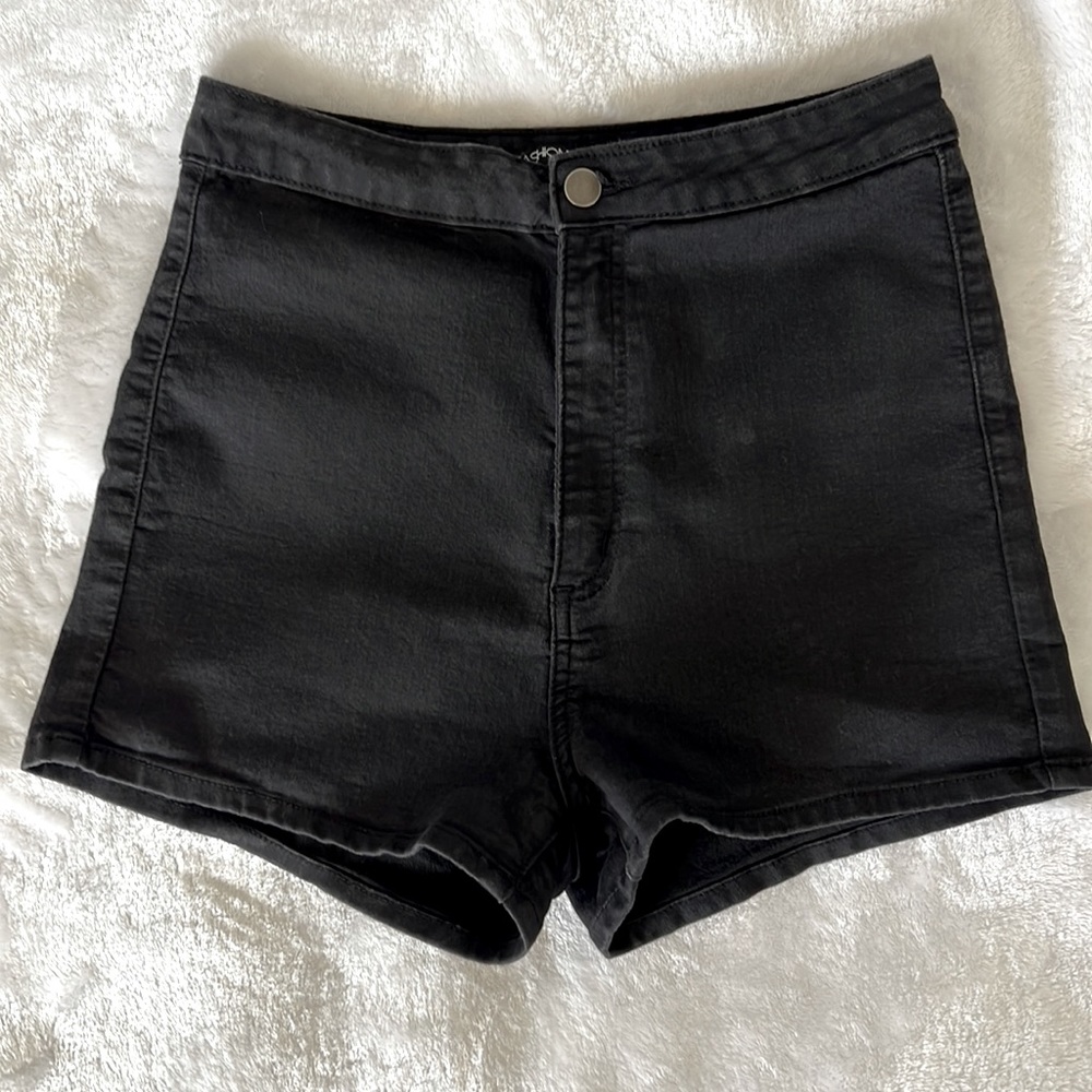 Fashion Nova Black High Waisted Shorts Size 11 (30)